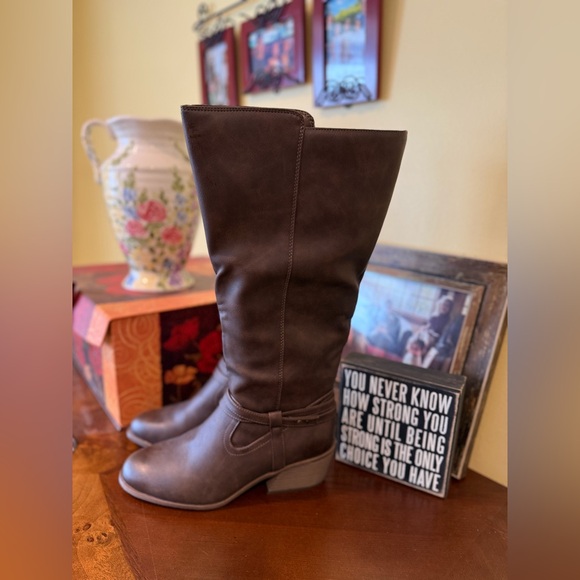 Dr. Scholl's Shoes - Dr. Scholl's Dark Brown Heeled Boots